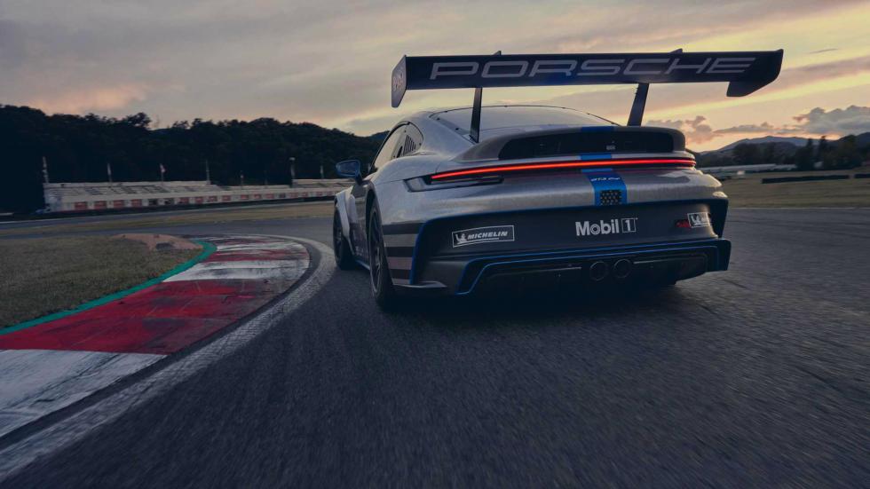 Η νέα Porsche 911 GT3 Cup έφτασε